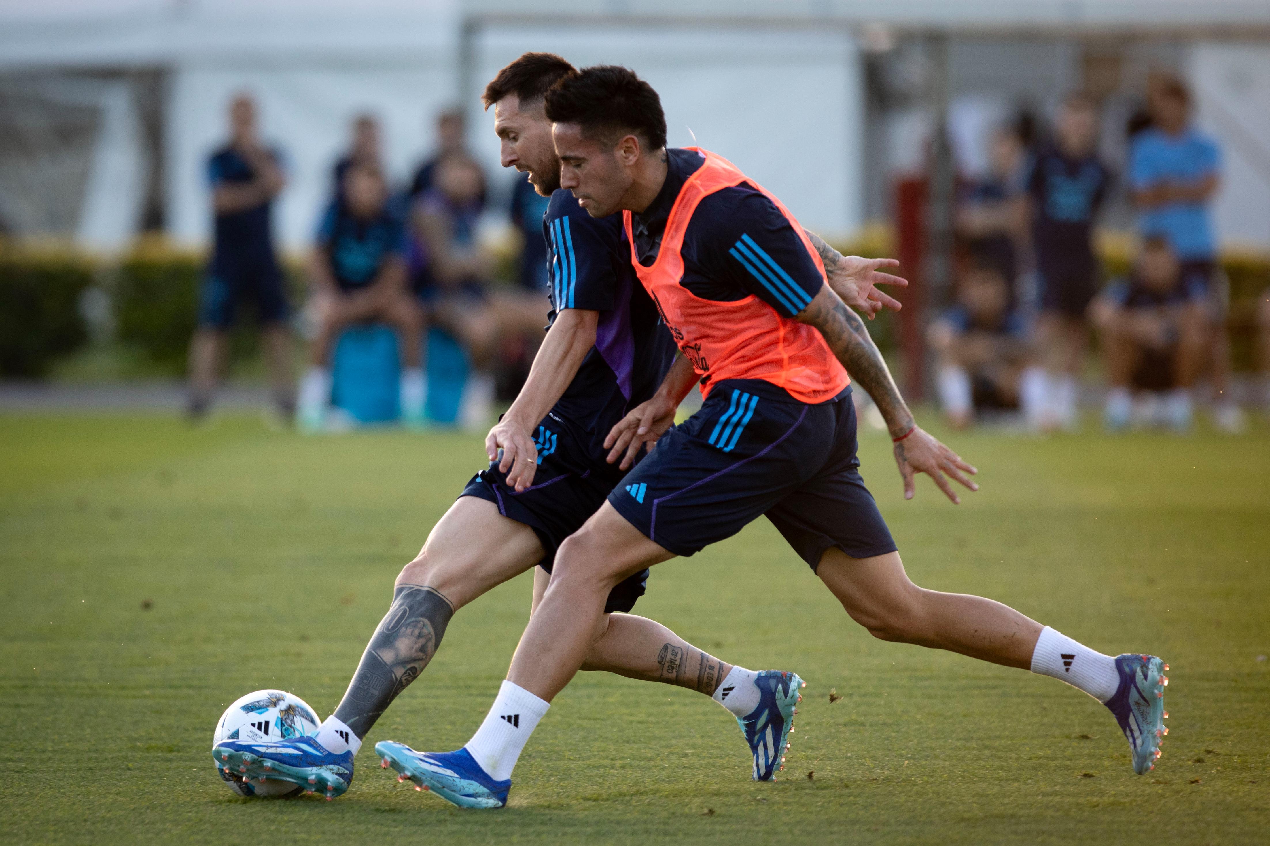 南宫娱乐-阿根廷足球传奇回归赛场，欣喜备战