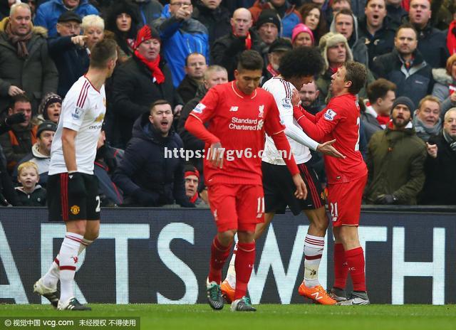 曼联两年2次横扫，范加尔吃定利物浦