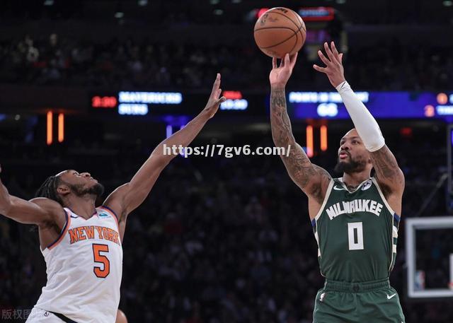 尼克斯不敌雄鹿,遭遇四连败 尼克斯不敌雄鹿,遭遇四连败