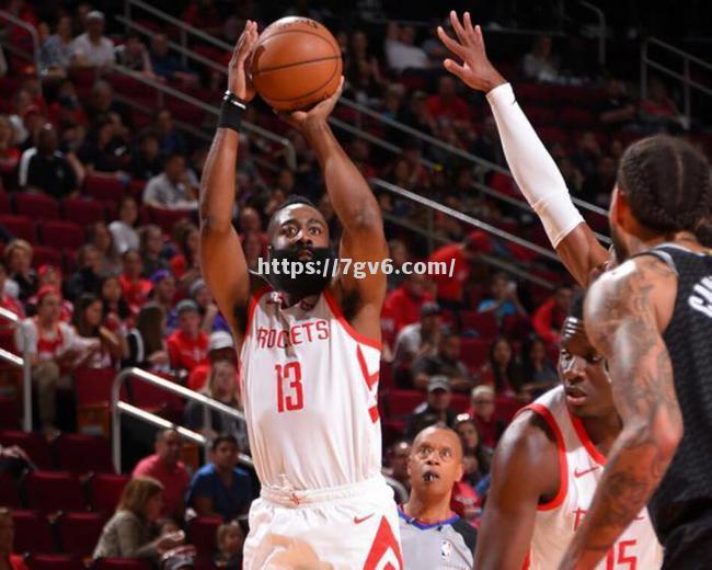 南宫娱乐-火箭客场击败黄蜂，哈登连发三分神迹