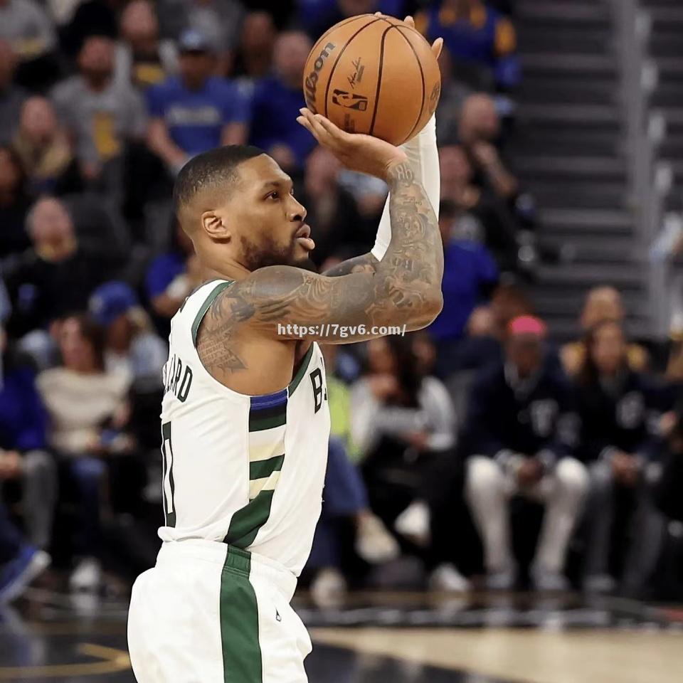 南宫娱乐-雄鹿不敌猛龙，克里斯找回手感再创奇迹！