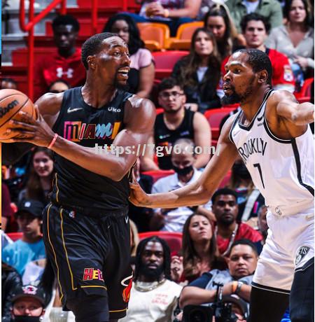 南宫娱乐-篮网大胜热火，取得季后赛首胜