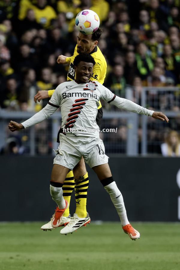 沃尔夫斯堡豪取胜利，继续保持不败纪录