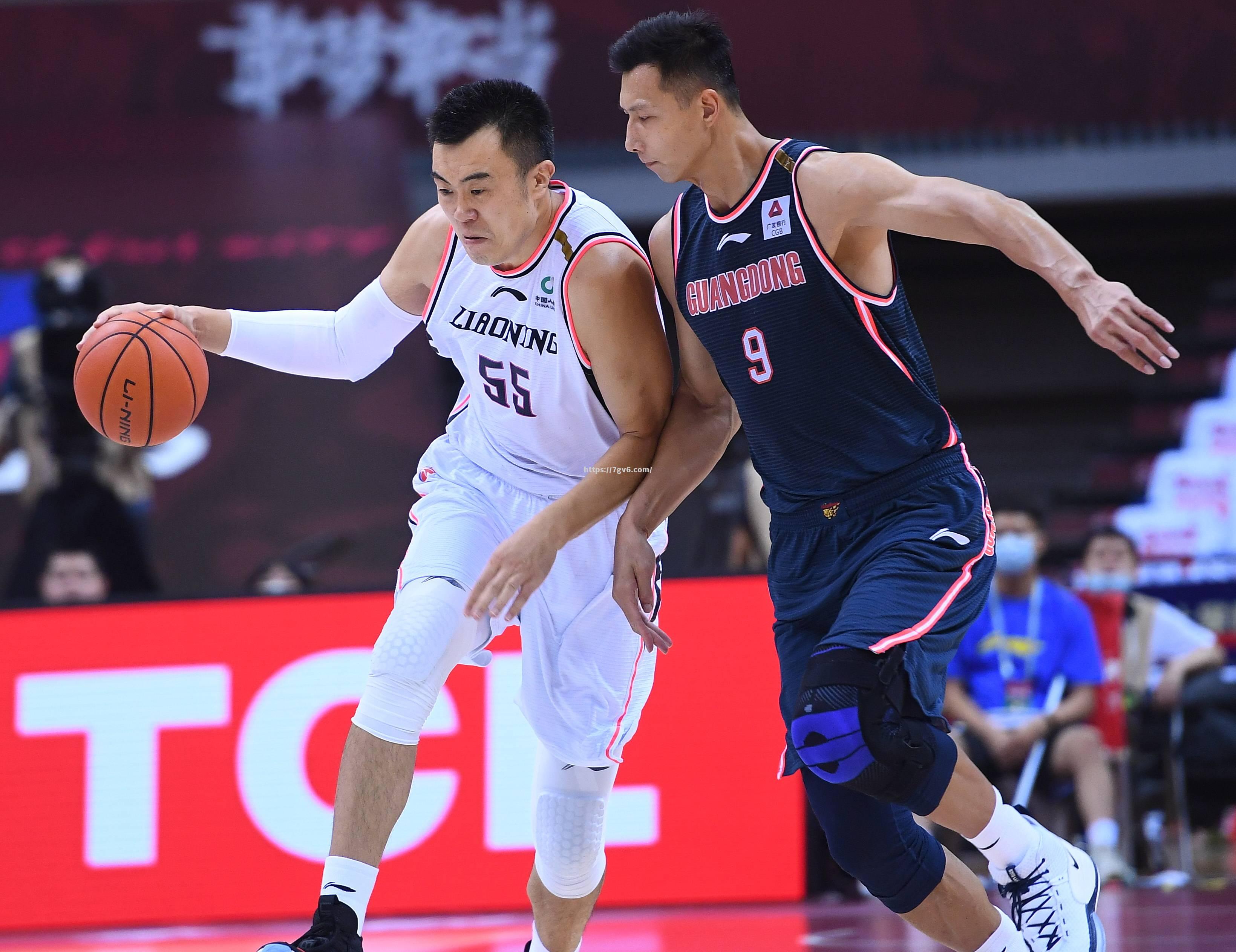 南宫娱乐-辽宁本钢队背靠背对阵山东男篮