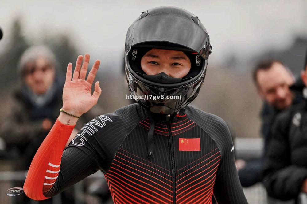 南宫娱乐-斯洛伐克雪车运动员登上领奖台