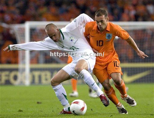 南宫娱乐-卢森堡大胜罗马尼亚，目标高举九霄云外