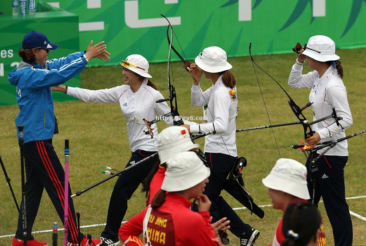 南宫娱乐-拉脱维亚女子篮球队夺得第一，气势如虹