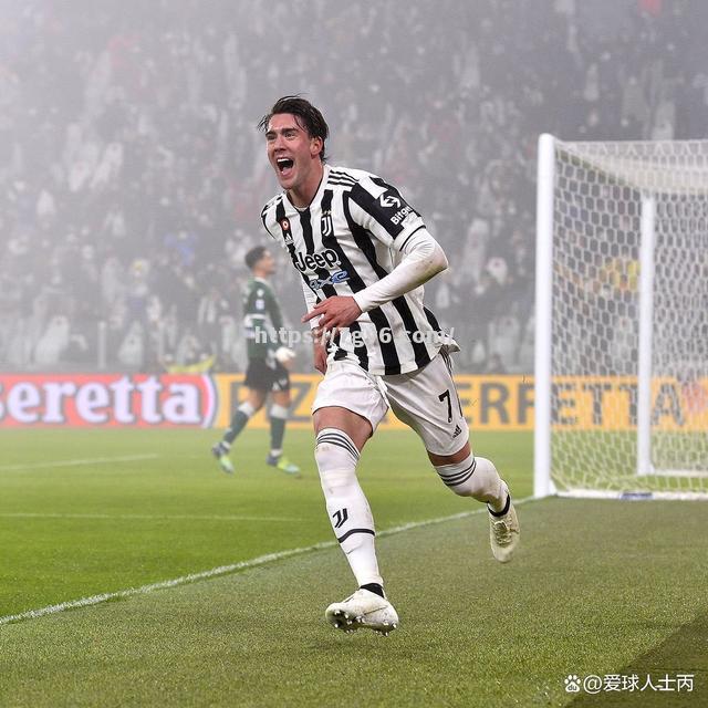 波兰前锋可能加盟德甲豪门，火热转会市场