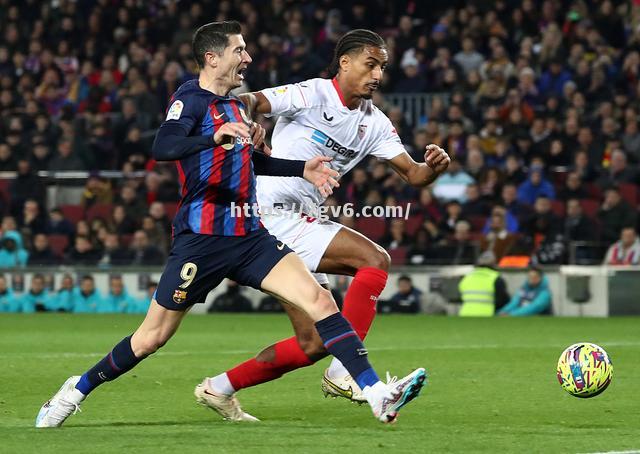 南宫娱乐-塞维利亚逼平巴塞罗那球队士气高涨