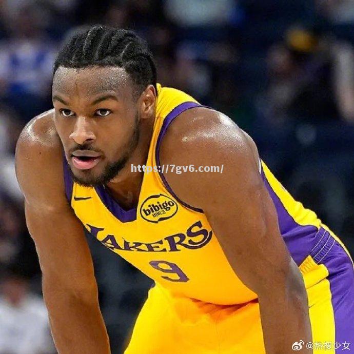 南宫娱乐-硬战不张扬，球队实力暴击