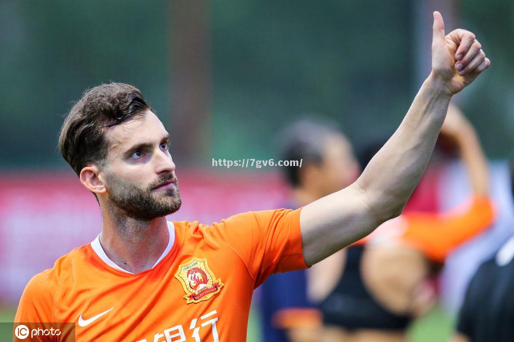 南宫娱乐-重庆力帆客场击败武汉卓尔，取得胜势