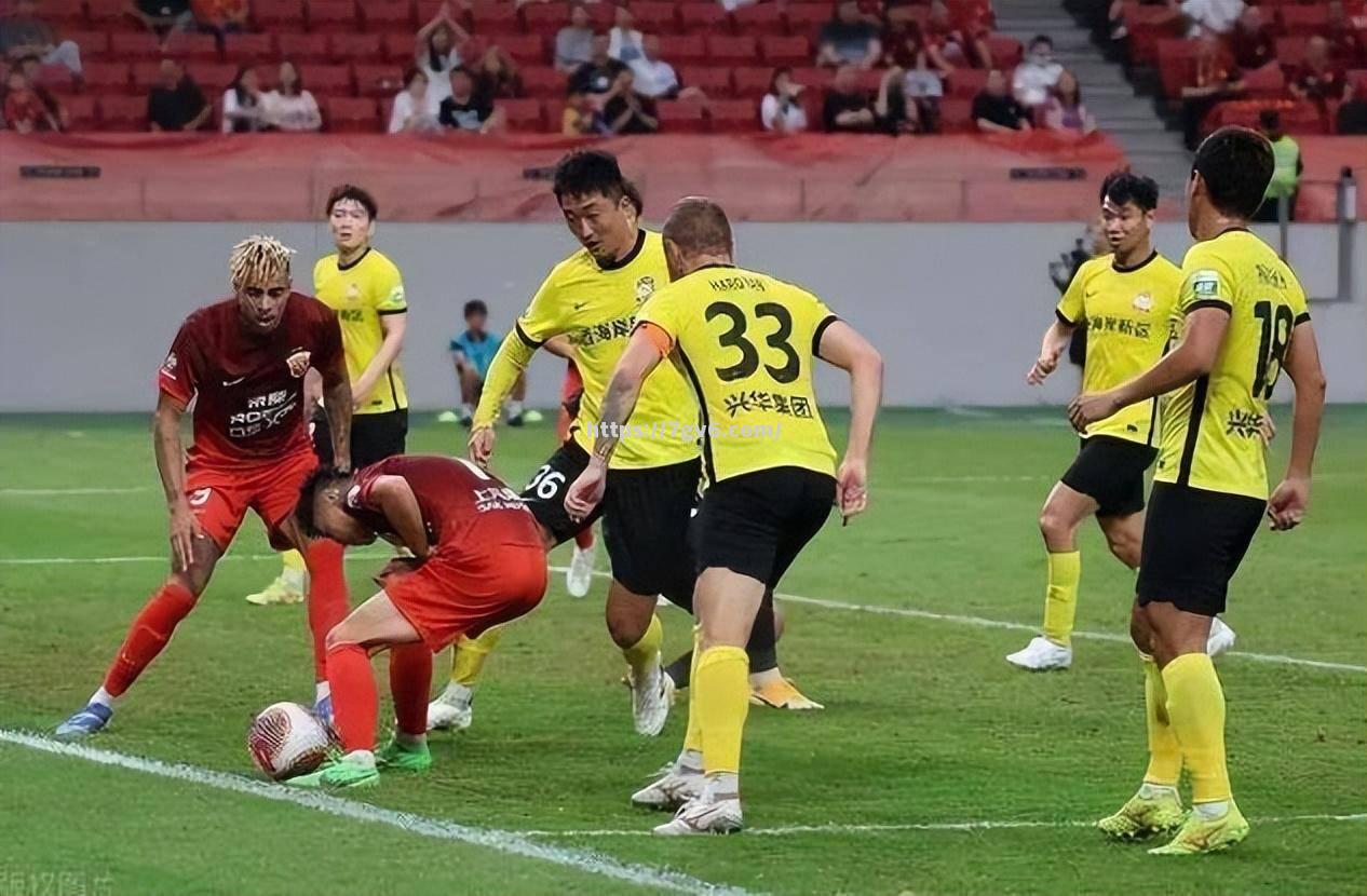 球员伤病情况发布,球队备战新赛季 球员伤病情况发布,球队备战新赛季