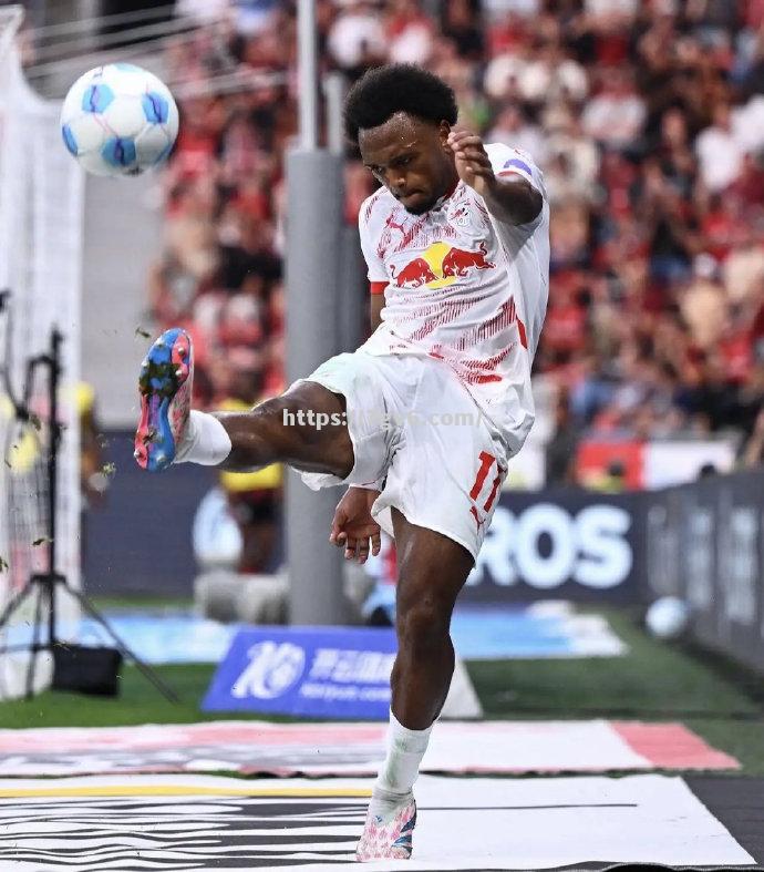 莱比锡客场大胜，积分榜领先，队员表现出色