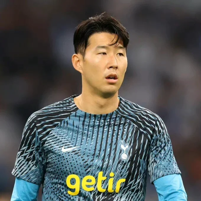 南宫娱乐-凤尾狼面士失业，热刺雄炎掀动连塞科巴压