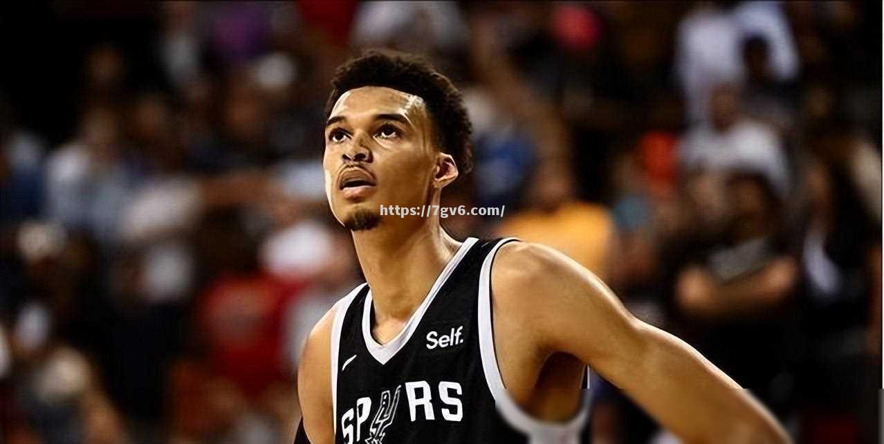 南宫娱乐-新生代球星崭露头角，谁将成炙手可热？