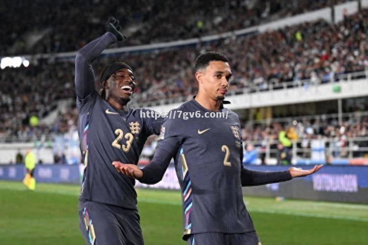 南宫娱乐-非洲篮球女队取得历史性胜利，赢得球迷掌声