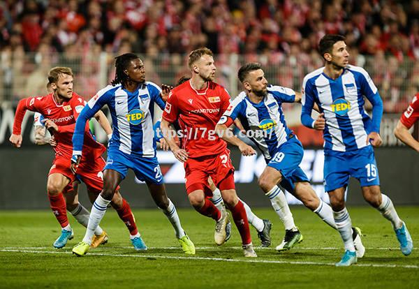 南宫娱乐-沃尔夫斯堡成功逆转，积分榜上升