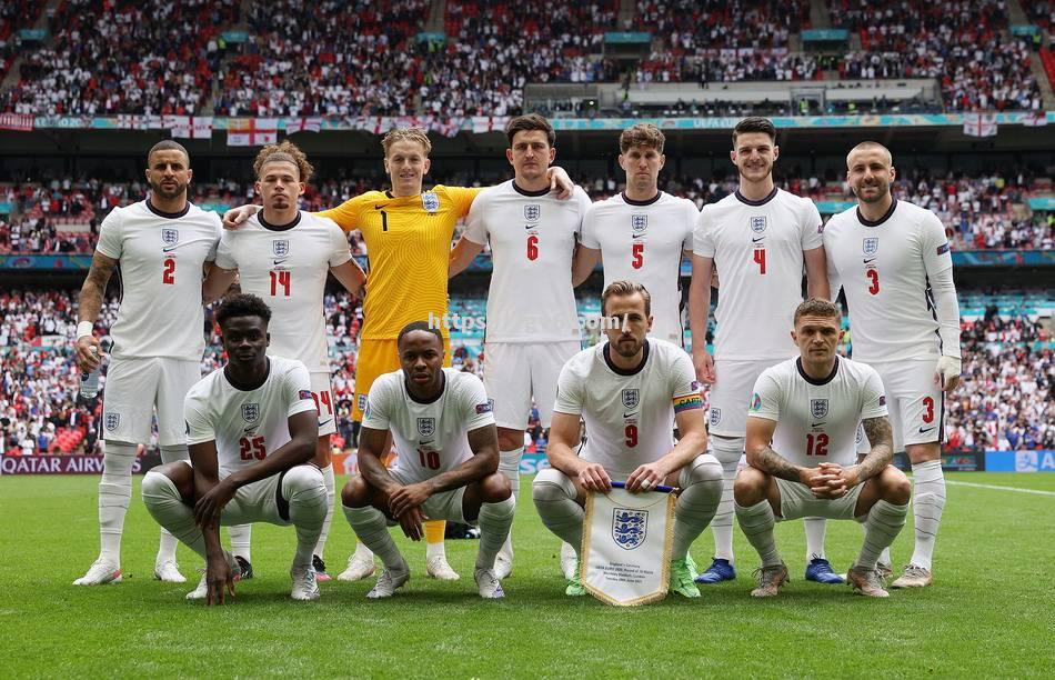 欧洲联赛决赛角逐激烈,胜负难料 欧洲联赛决赛角逐激烈,胜负难料