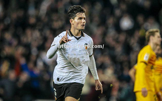 南宫娱乐-巴列卡诺客场绝杀，士气高涨积分暴涨