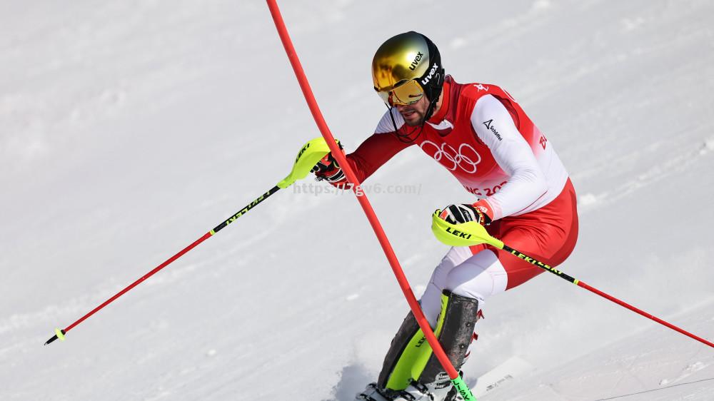 南宫娱乐-奥地利选手在滑雪比赛中再次夺冠