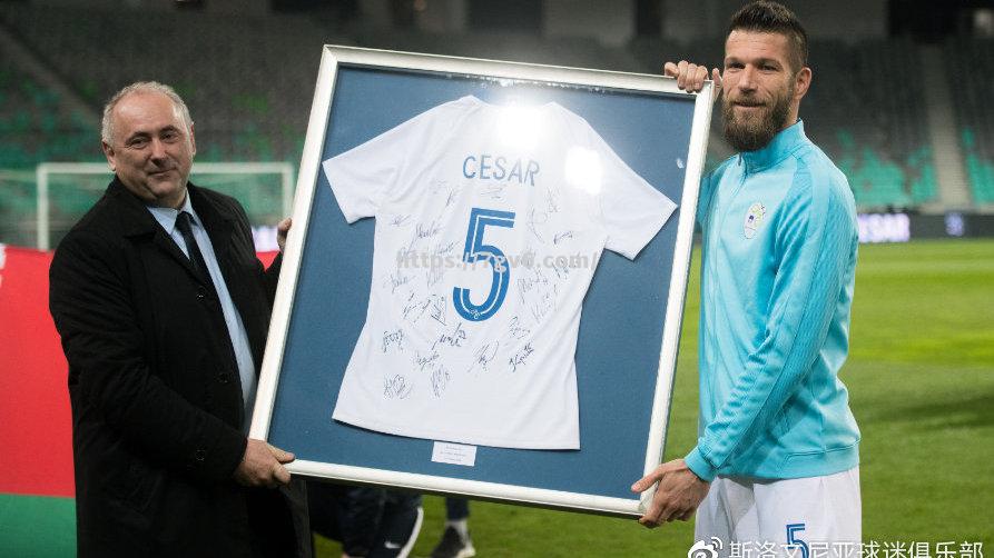 斯洛文尼亚队险胜科索沃，晋级机会大增