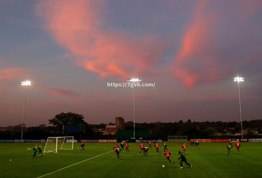 南宫娱乐-澳大利亚蓄势待发，迎战挑战南非队的热火激战！