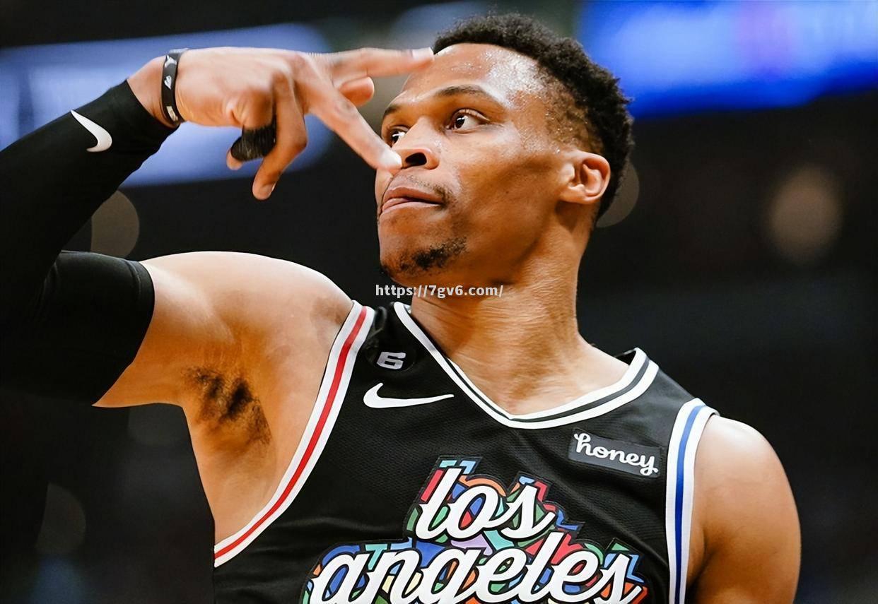 南宫娱乐-雷霆逆转短板，威少砍下比赛全场最高分