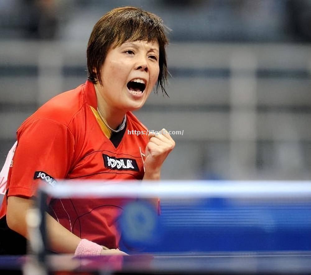 新加坡游泳名将在游泳池中独领风骚夺魁 新加坡游泳名将在游泳池中独领风骚夺魁