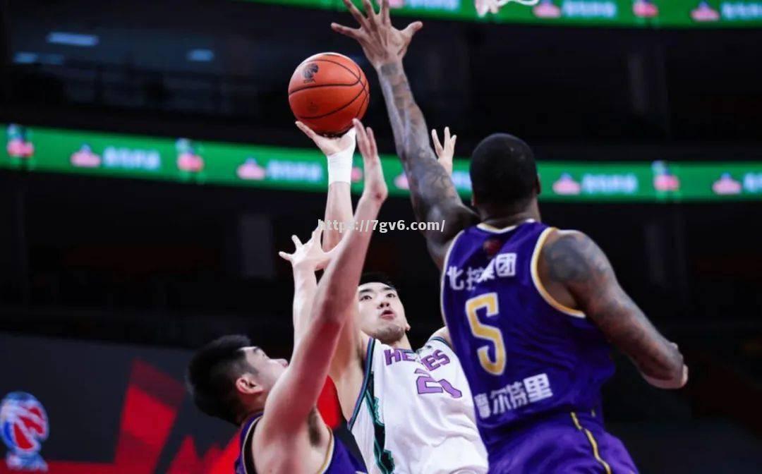 南宫娱乐-战略出击！胜负存疑惊心动魄