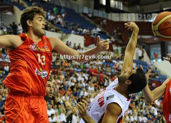 南宫娱乐-东亚篮球女子联赛黎巴嫩队奋力拼刺