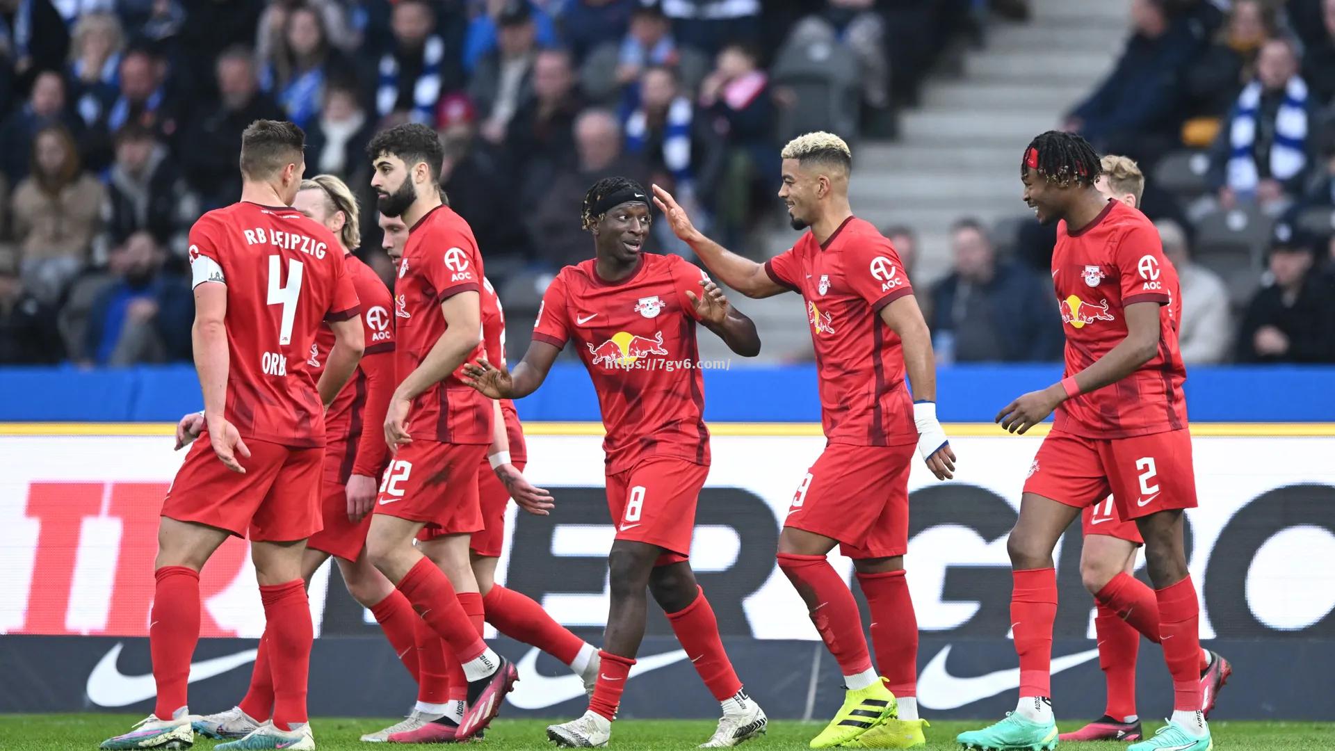 南宫娱乐-RB莱比锡中场核心恢复训练，或重返首发阵容