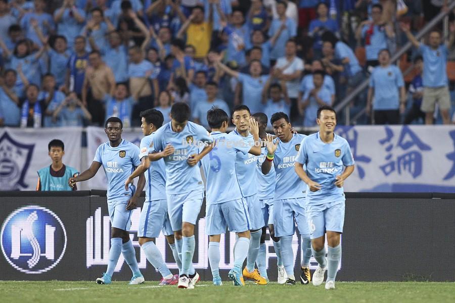 南宫娱乐-大连港对阵江苏苏宁，谁能占据场上优势？