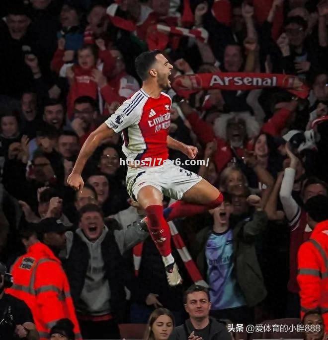 切尔西狂胜对手独占榜首，英超冠军悬念再起